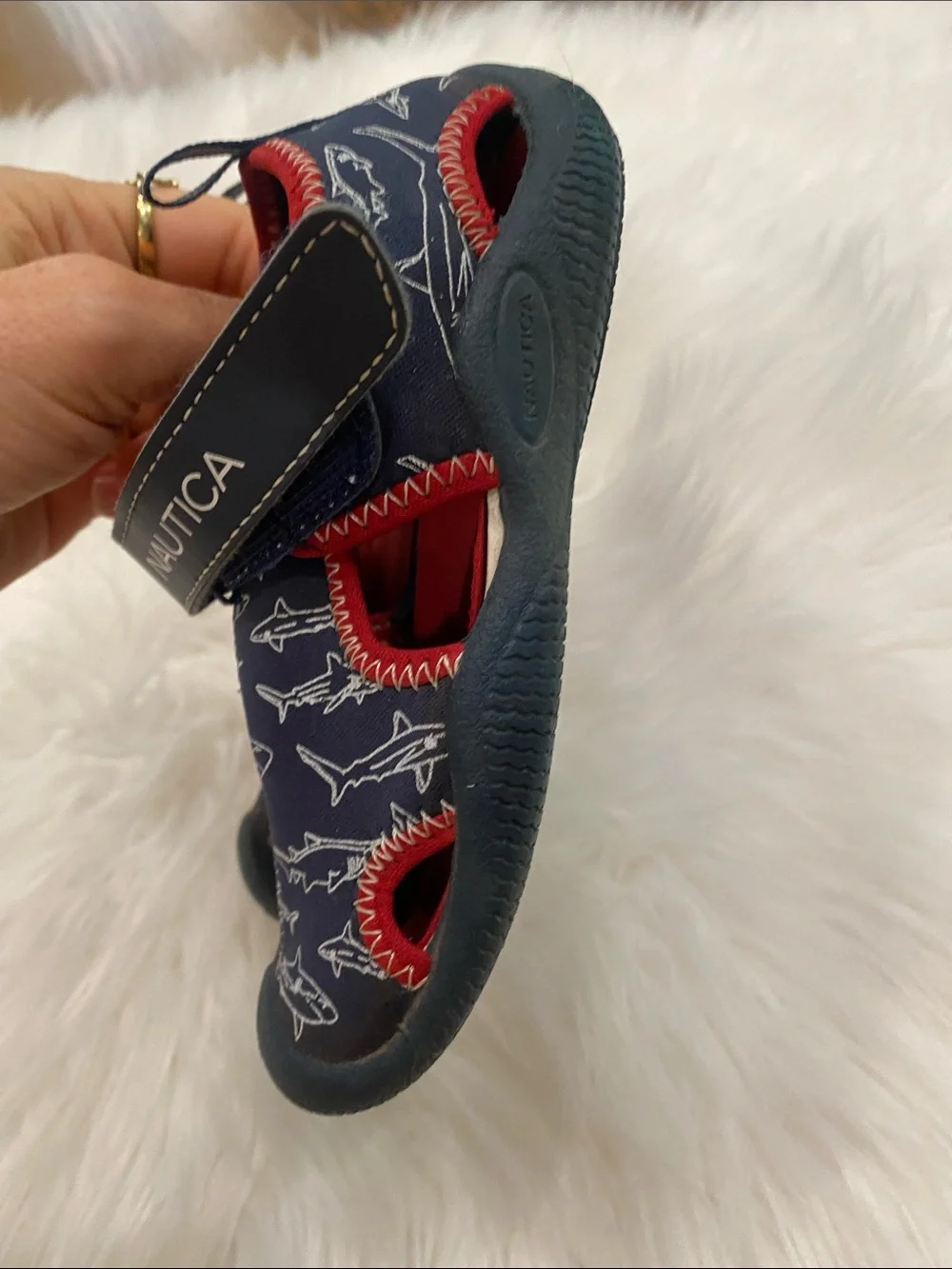 Nautica sz 9 Navy and Red Shark-Print Kids Water Shoes